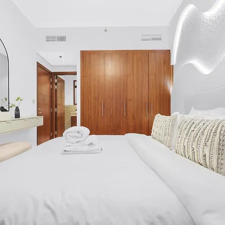 First Class 2Br With Full Dubai Skyline & Sea View Exterior photo
